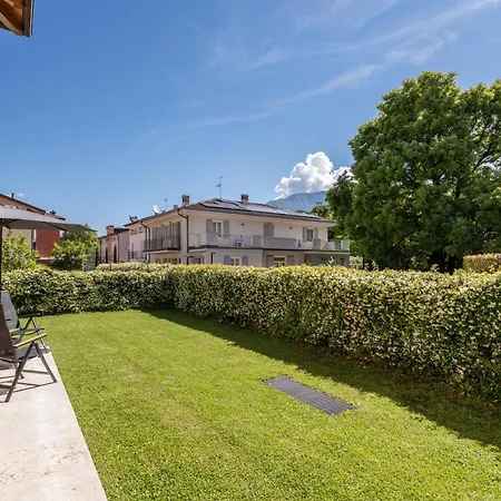 Fontana W/ Private Garden Ρίβα ντελ Γκάρντα